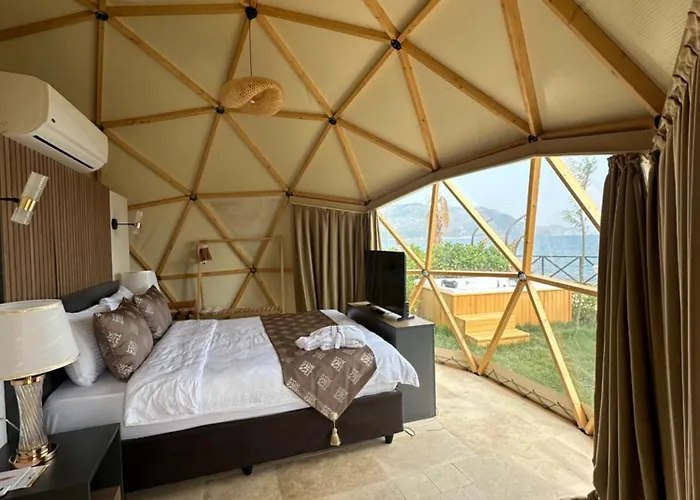 Lamoya Suites